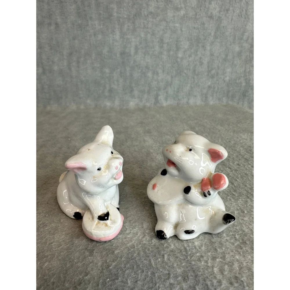 Vintage Ceramic‎ Pair of Pigs Figurines Cute Farm Animals Decor